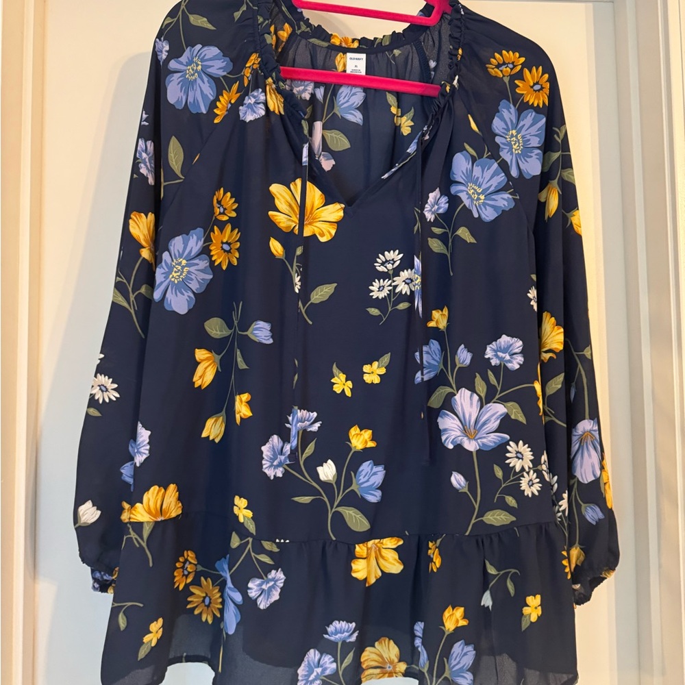 Old Navy Navy Blouse with Yellow & Lavender Floral Print